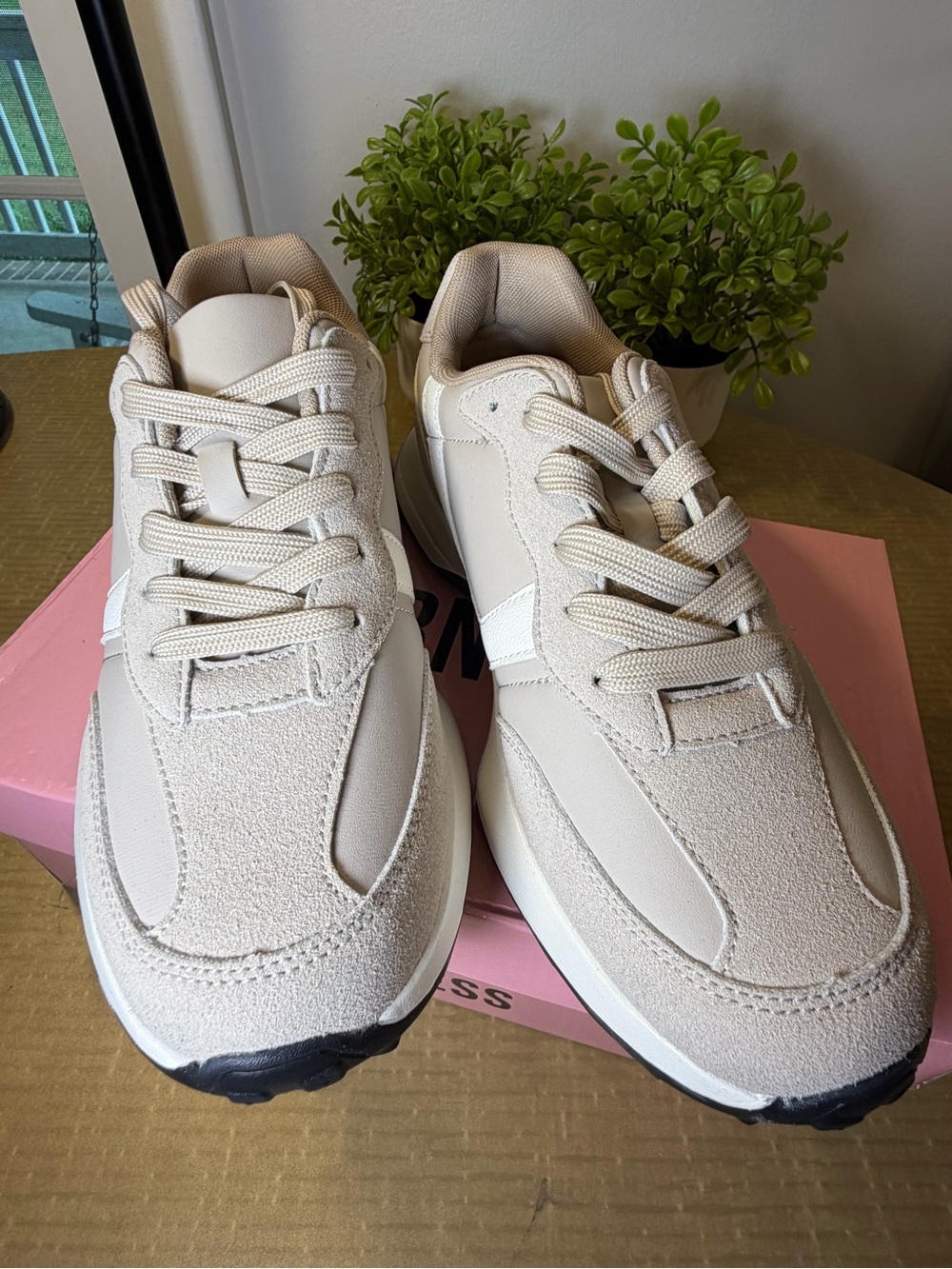 Berness Beyonce Women's Beige Sneakers - Size 8 New in Box